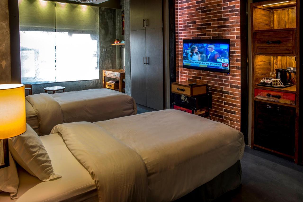 Flowery Holiday Suites Koweït Extérieur photo